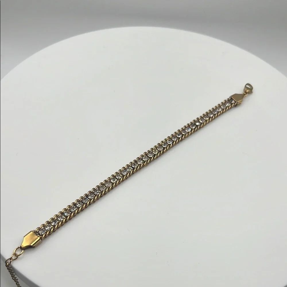 819.‎ 18k Gold Plated and European Crystal Bracelet